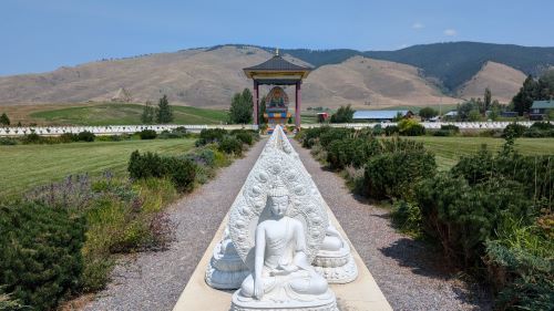 Farden of 1000 Buddhas